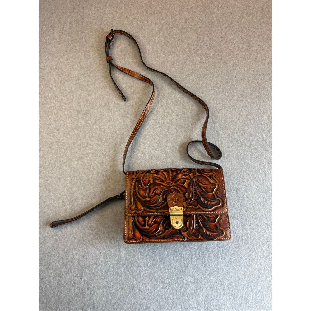 NWT Patricia Nash Lanza tooled leather crossbody bag